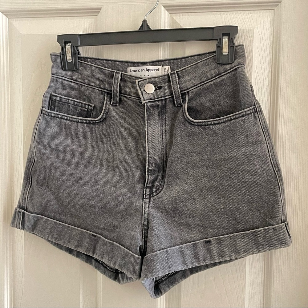 AMERICAN APPAREL DENIM MOM SHORTS